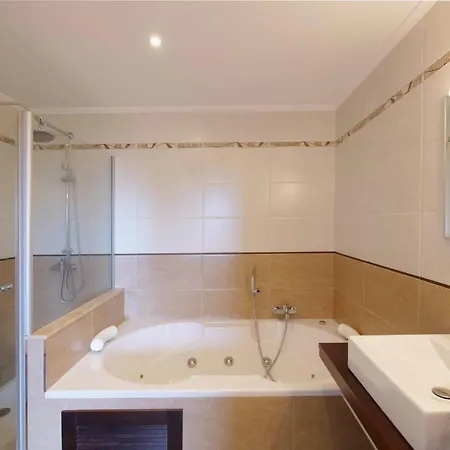 Tolleric - 212e8119 Tatil Evi Badia Blava
